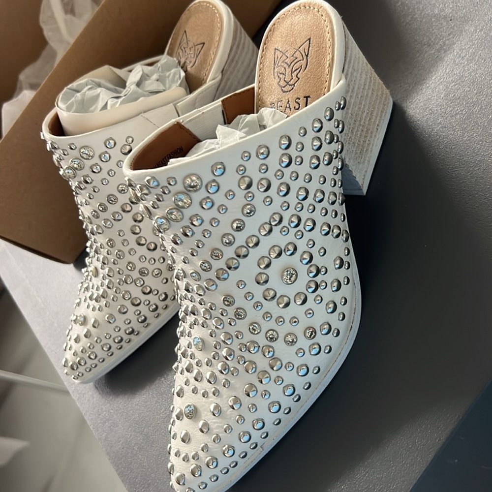 NIB Studded mule sz 5.5 - Picture 2 of 4